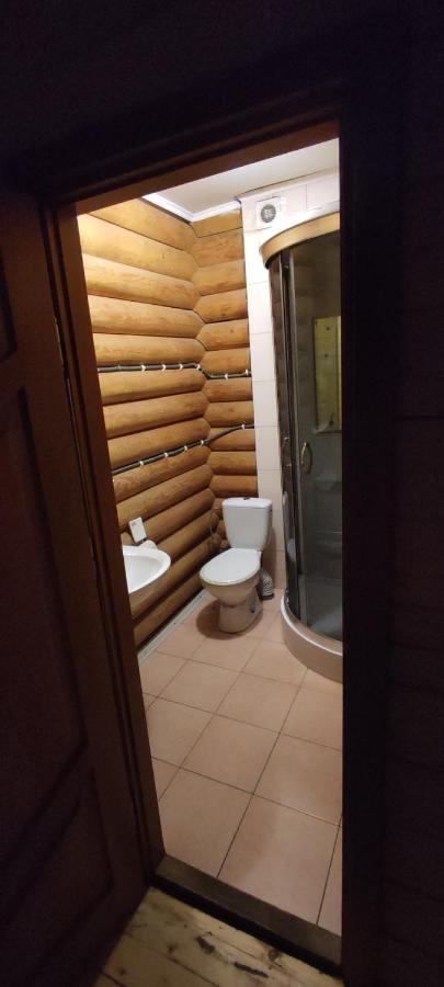 Hôtel Lev à Tukhlya Extérieur photo