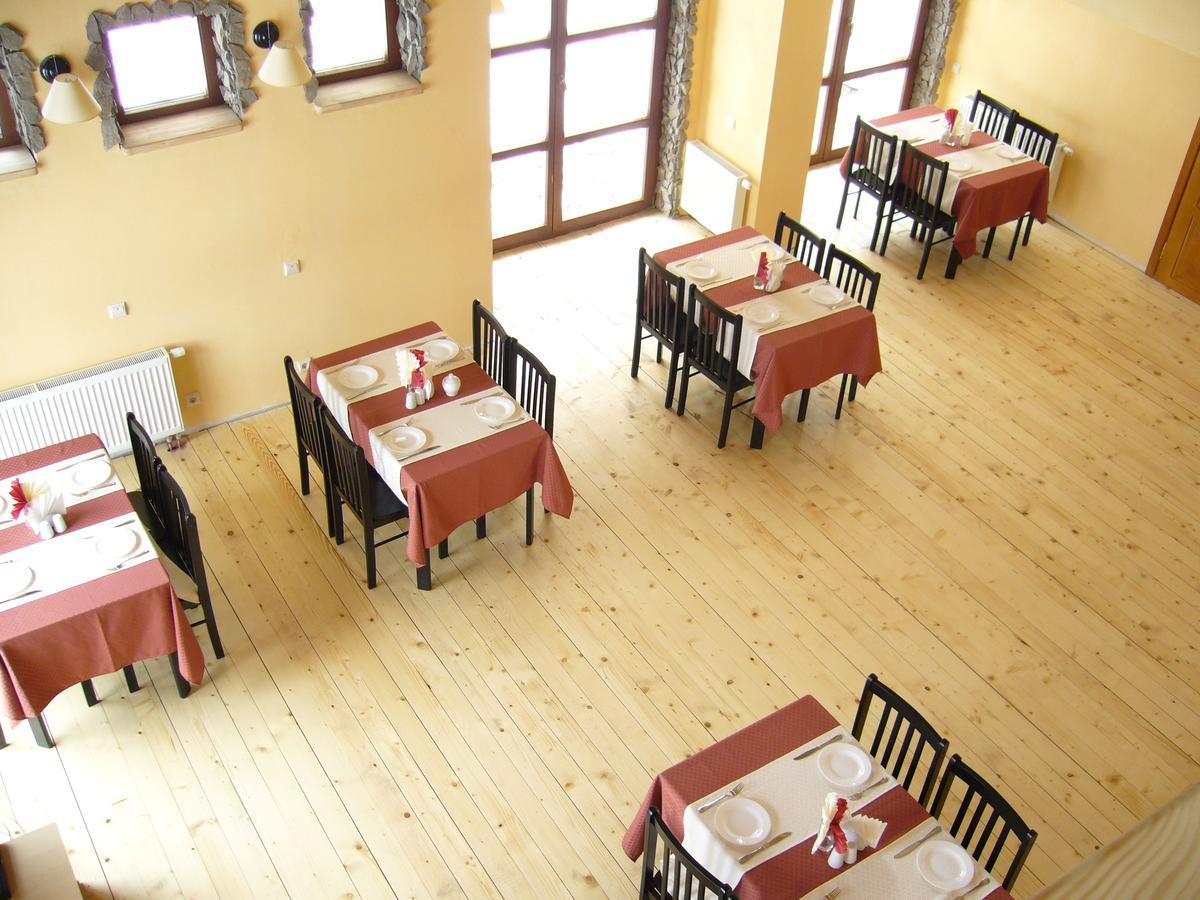 Hôtel Lev à Tukhlya Extérieur photo